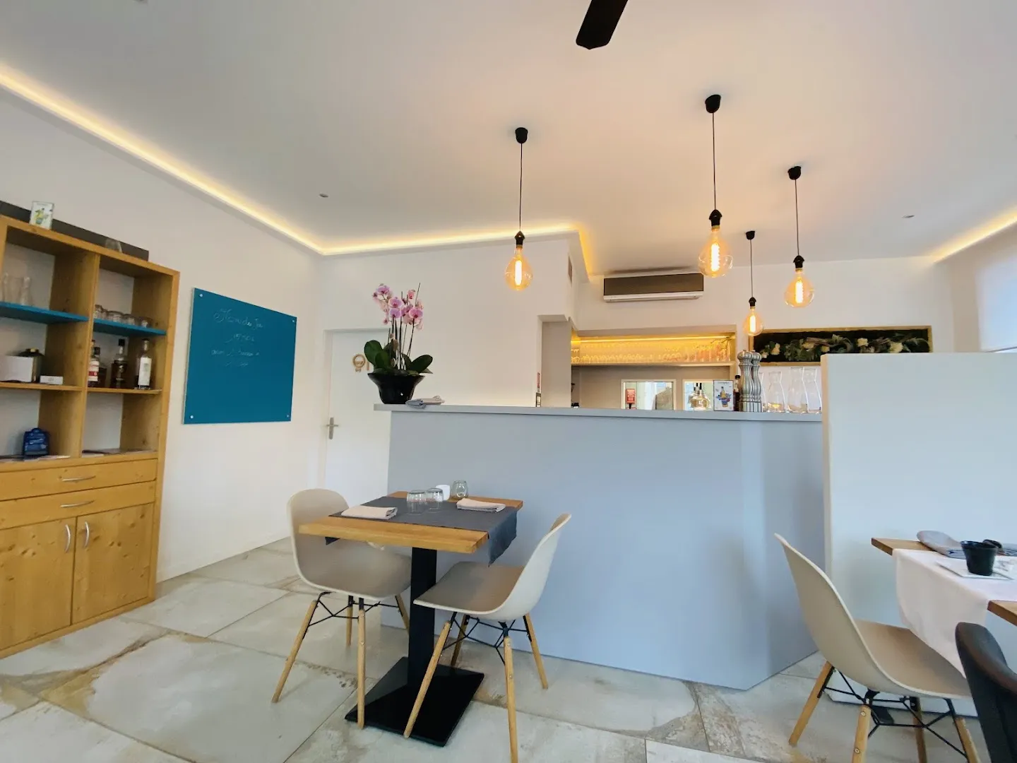 LE PETIT GRAIN DE SEL